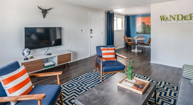 Charming 1BR With Pool by WanderJaunt, Забронировать Апартаменты/квартира Финикс 