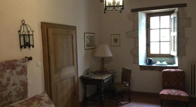 Logis de la Helberdière, Book Hotel Cossé-en-Champagne 