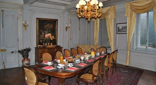 Château de Longsard, Забронировать Мини-отель Арна Божоле