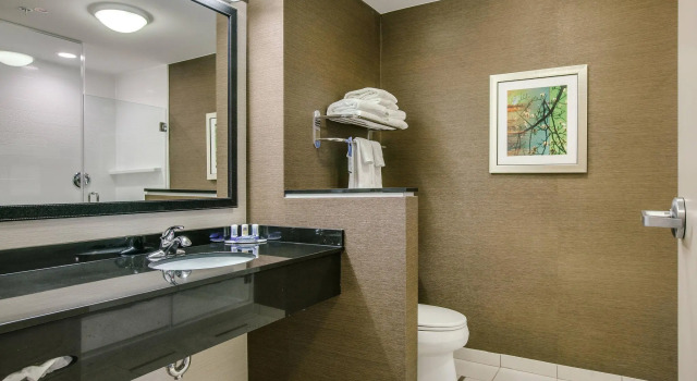 Четырёхместный номер Standard Fairfield Inn & Suites by Marriott Columbia