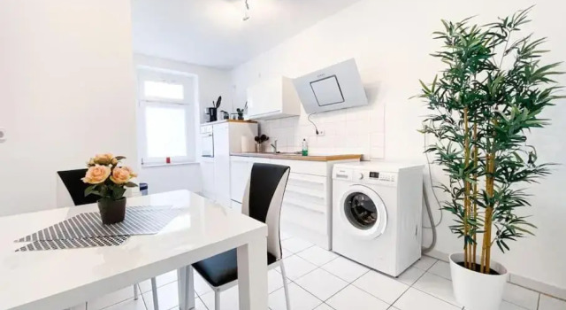 Апартаменты R&L Apartment Uhlandstrasse