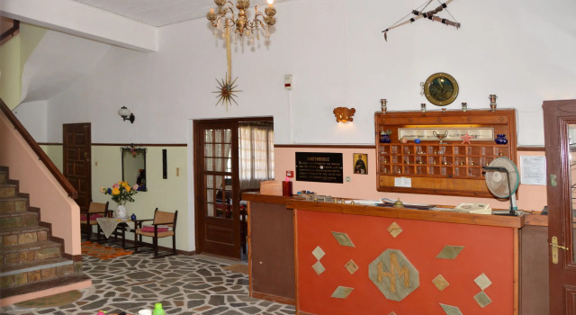 Hotel Miranta, Rezervovat Apartmán Hotely v Saronic Islands s parkováním, Parkování
