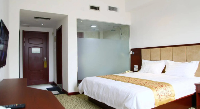 Dalian Free Trade Center Hotel, Book Hotel Hoteller i Dagushan med parkering, Parkering