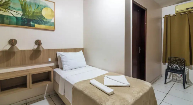 Двухместный номер Standard Foz Central Budget Hotel