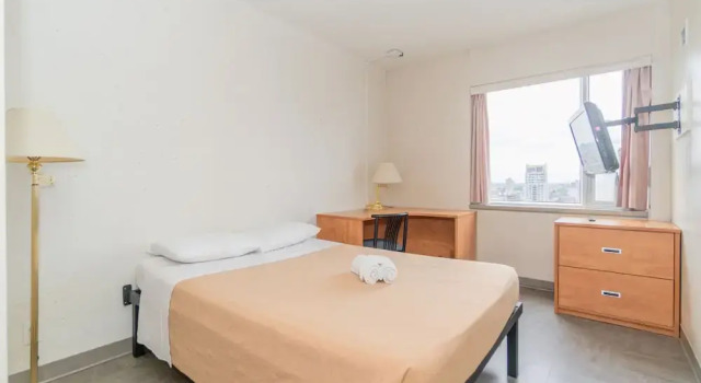 Номер Economy University of Ottawa Residence
