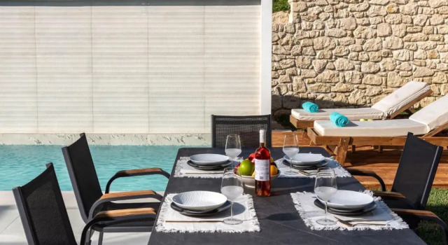 Villa Silentium Ionia by MediterraneanVillas