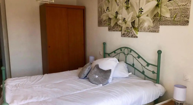 Beautiful Renovated T3 In The Heart Of Grasse!