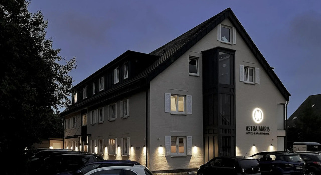 Hotel Astra Maris, Забронировать Отель Бизнес-отели Бюзум, 4* 5*