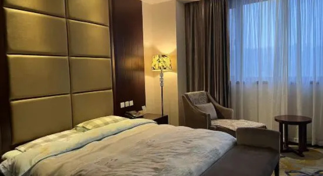 Люкс China World Hotel