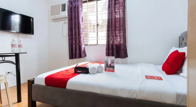 Hostel Sarah by RedDoorz, Забронировать Хостел Эрмита 