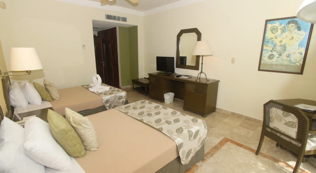 Hotel Los Itzaes by 5th av, Забронировать Отель Плая-дель-Кармен Кинтана-Роо, рядом с Пляжный клуб Mamitas