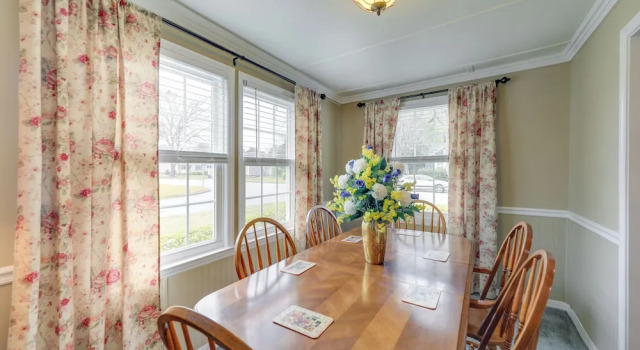 Charming New Bern Cottage w/ Grill & Fire Pit!