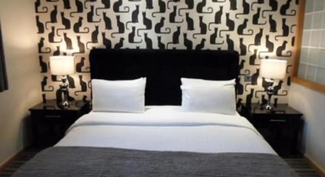 The Cheshire Cat, Book Hotel Nantwich Cheshire
