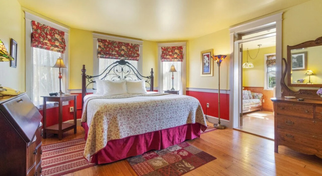 Люкс Deluxe After Eight Bed and Breakfast