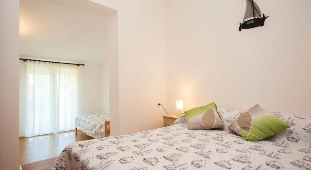 Nice Home in Sibenik With Wifi and 1 Bedrooms, Забронировать Отель Отели Шибеник с парковкой, Парковка