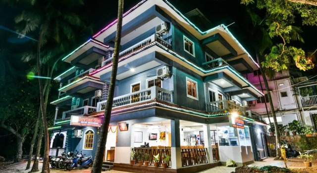 Hotel Suvian on Bagha Beach Goa, Rezerwuj Hotel Hotele w North Goa z parkingiem, Parking