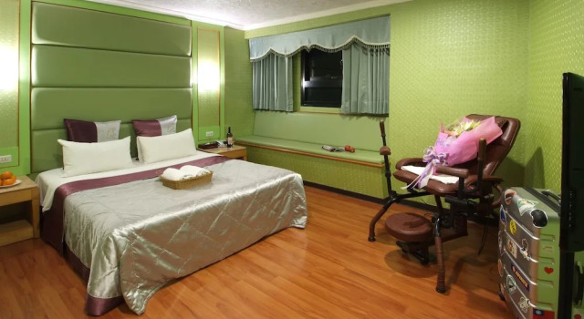 Номер Business Left Bank Hotel