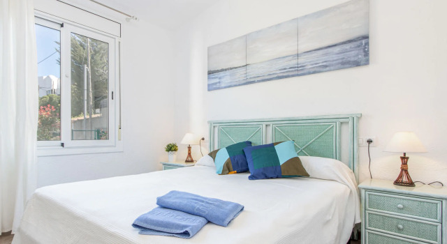 Holiday Home MIMOSA, Забронировать Дом для отпуска Виллы Кадакес, рядом с S'Alqueria Petita Beach, Вилла