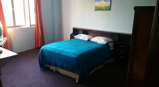 Hostal Montufar, Забронировать Отель Отели Кито с завтраком, рядом с Santo Domingo Square, Завтраки
