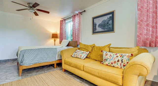 1 Mi to Train: ATL Area Apt w/ Patio & Shared Yard, Reserva ahora Apartamento East Point Georgia