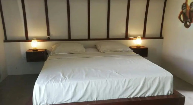 Gino's Place - Bungalows and Restaurant, Rezervovat Hotel Levné hotely v Gotong Royong