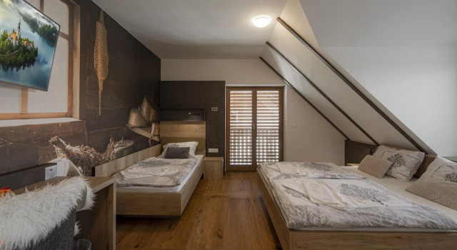 Komfort Dreier Zimmer mit Balkon Veldes B&B