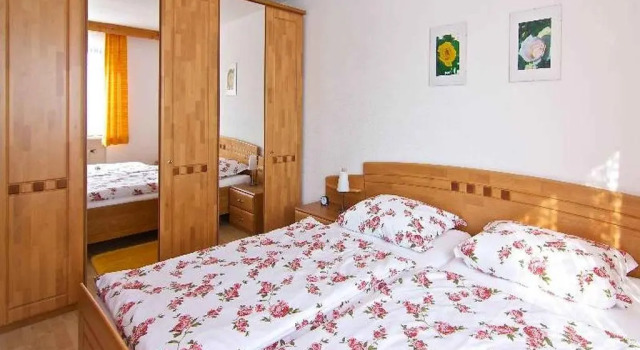 Ferienwohnungen Tröndle im Rosendorf, Reserva ahora Hotel Hoteles en Baden-Wurtemberg con aparcamiento, Aparcamiento