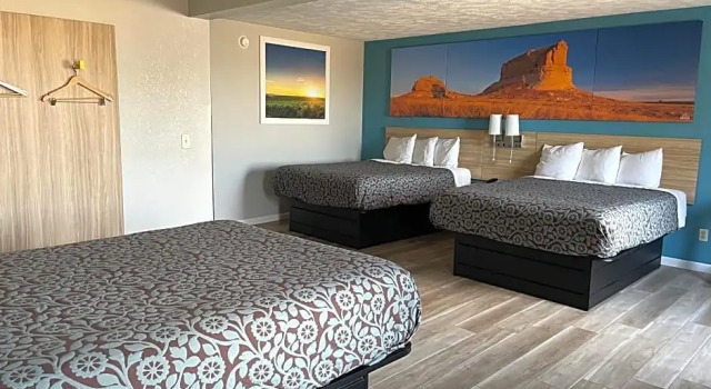 Шестиместный люкс Days Inn by Wyndham Warrensburg