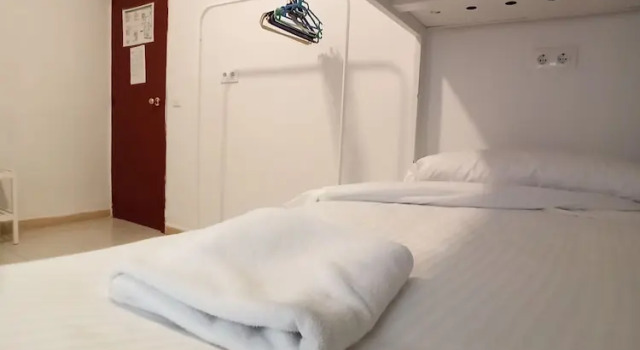 Четырёхместный номер Standard Vivians Guest House Auto Check-in