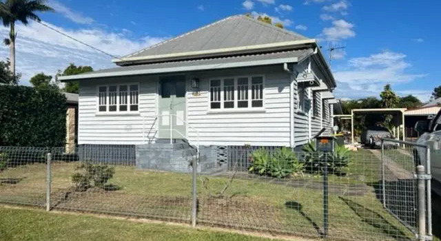 Коттедж с 3 комнатами Maryborough City Motel