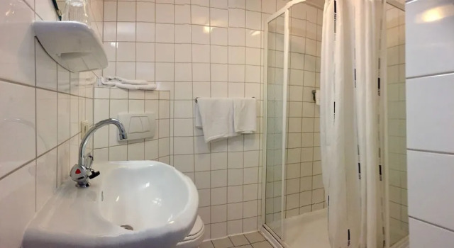 Номер Economy Hotel Restaurant Waddinxveen