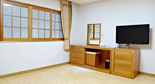 Семейный номер Standard Jeju Parkside Tourist Hotel