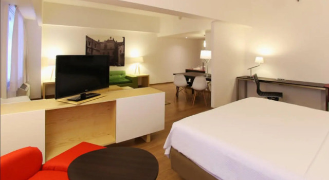 Полулюкс Fiesta Inn Tlalnepantla