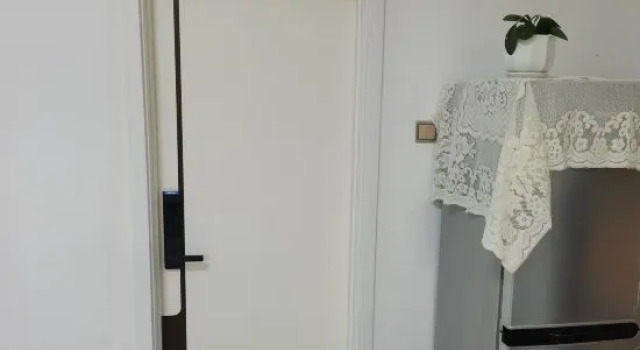 Jingjiang Homestay (Jiangbian Square), Book Hotel Hoteller i Yichun med parkering, Parkering