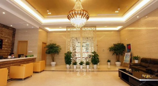 Dezhu Business Hotel