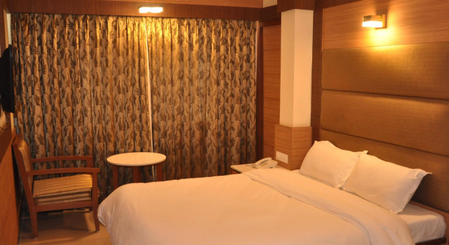 Hotel Sms Grand Inn, Забронировать Отель Отели штата Тамилнада 3 звезды, 3*
