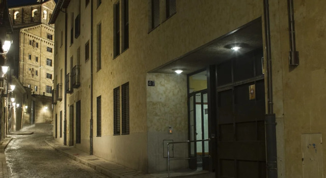 Rent Apartments Salamanca Cervantes 47, Забронировать Апартаменты/квартира Апартаменты Саламанки, рядом с Папский университет Саламанки, Апартаменты/квартира