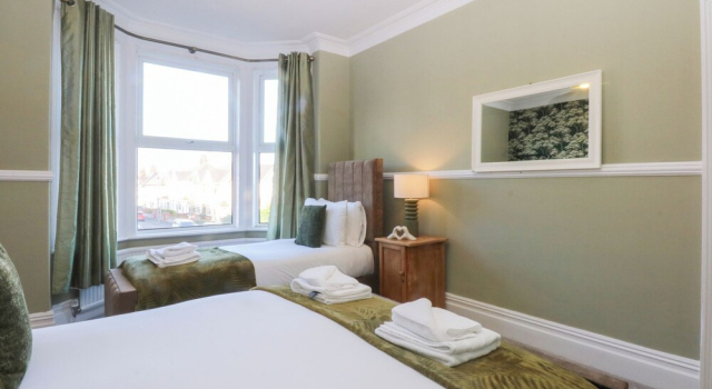 Canning Lodge, Book Vacation Home Colwyn Bay Clwyd