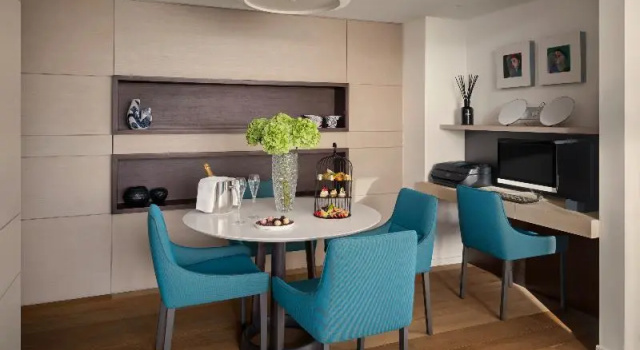Двухместный люкс Premium with pool and sea view Mediterranean Beach Hotel