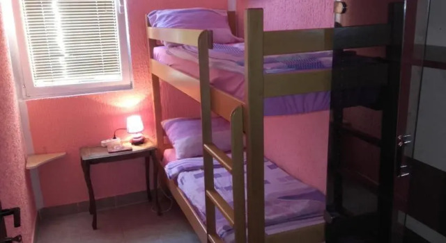 Camera Economy Guest House Dragomir
