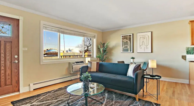 Charming 1BR Apt in Arlington Heights, Rezerwuj Hotel Arlington Heights 