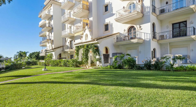 1 Bedroom Apartment in Andalucía del Mar - Puerto Banús