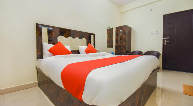 OYO 69118 Hotel Relax, Rezerwuj Hotel Hotele w Gujarat ze śniadaniem, Śniadanie