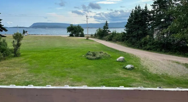 Шале с 2 комнатами с видом на океан Sea Breeze Cottages