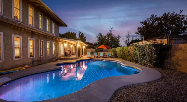 Коттедж Fairfield in Mesa With 4 Bedrooms and 3 Bathrooms