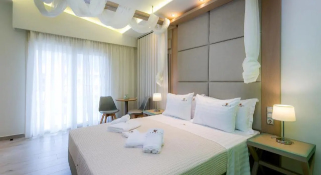 Полулюкс Lobelia Luxury Suites