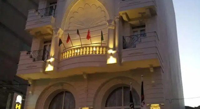 Hotel Azdif
