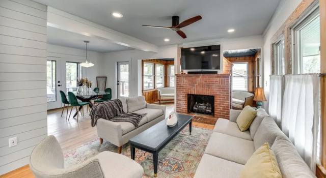 Virginia Retreat w/ Porch & Grill, Near Beaches!, Rezerwuj Dom wakacyjny Hotele w Wachapreague z parkingiem, Parking