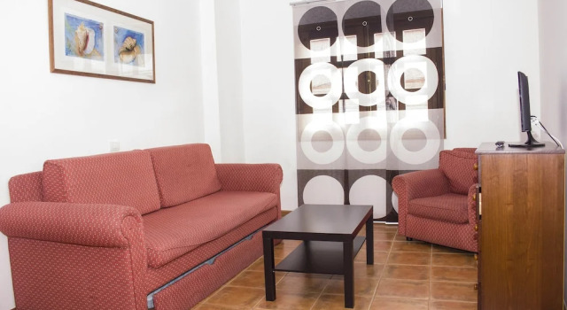 Четырёхместный номер Standard Volcano Beach Hotel