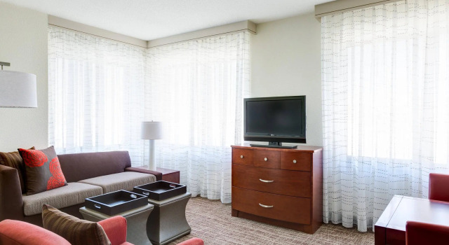 Люкс с 2 комнатами AC Hotel National Harbor Washington, DC Area